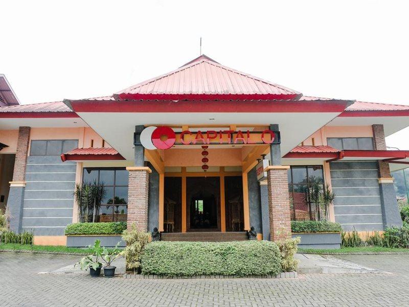 Capital O 892 Grand Pujon View Hotel And Resort Batu  Exterior foto